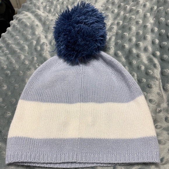 Kate Spade blue & white pompom beanie hat - Picture 2 of 3